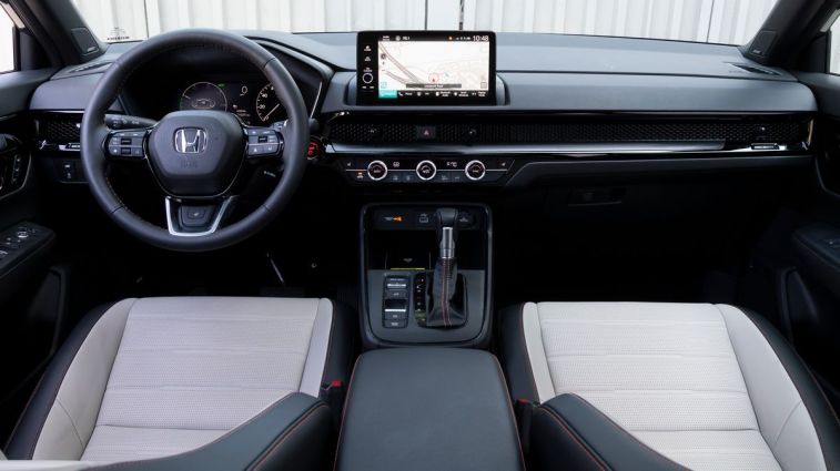 2025 Honda CR-V Hybrid front cabin.