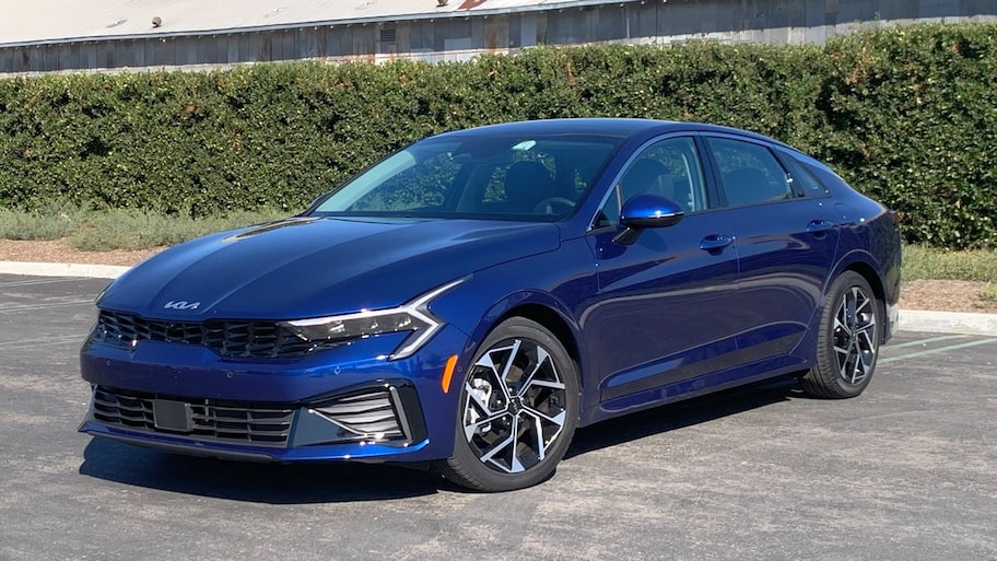 2025 Kia K5 vs. 2025 Honda Accord Comparison Kelley Blue Book