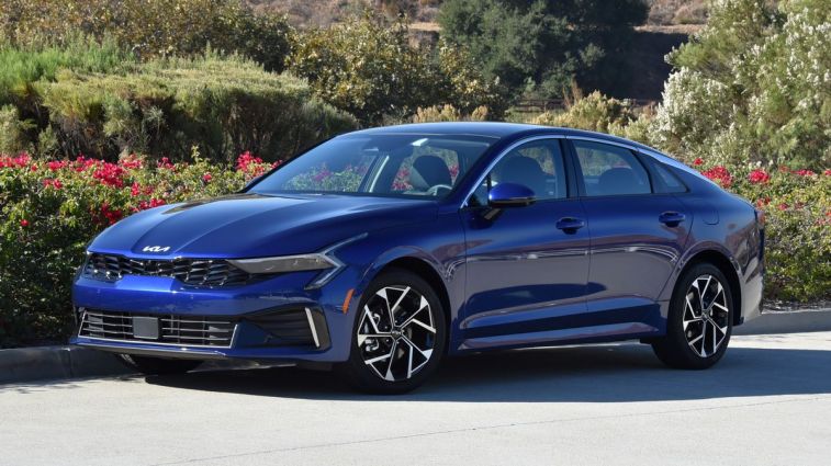 2025 Kia K5 EX in Yacht Blue
