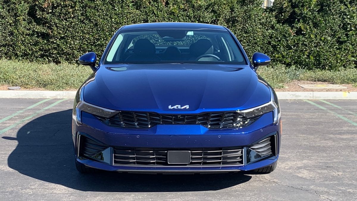 2025-kia-k5-front