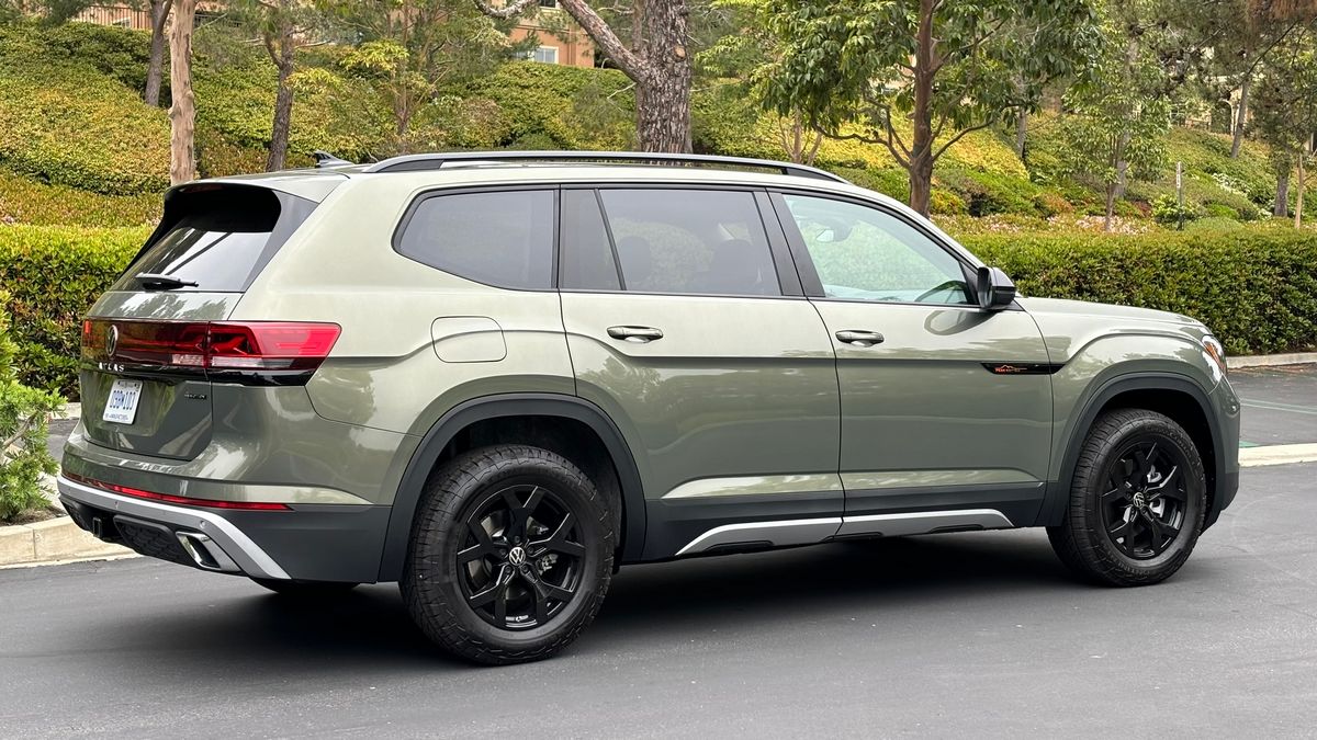 2025 Volkswagen Atlas Peak Edition