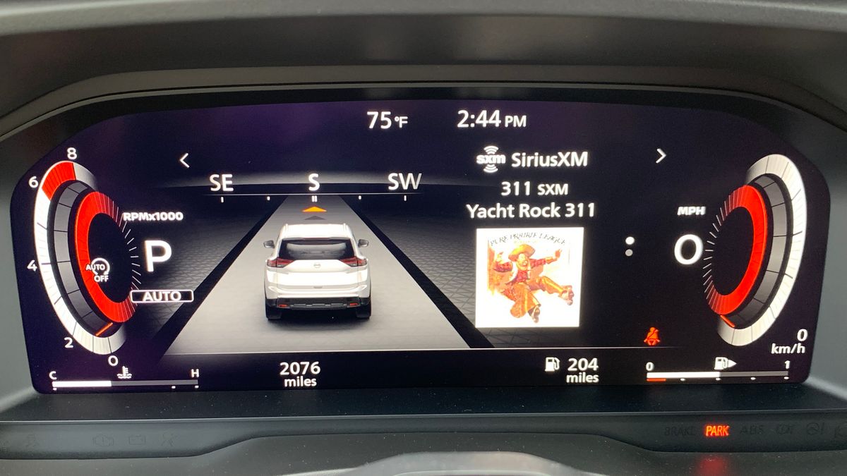 2025 Nissan Rogue Platinum driver's information screen.