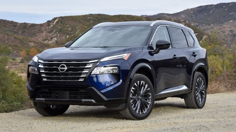2025 Nissan Rogue Platinum in Deep Ocean Blue Pearl