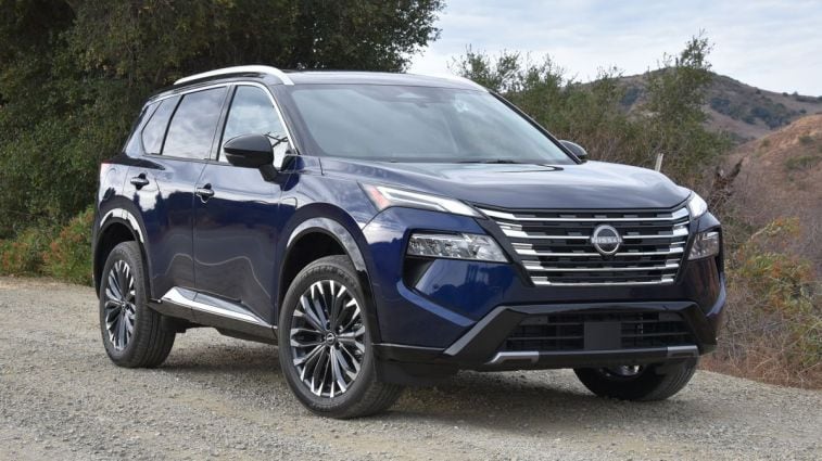 2025 Nissan Rogue Platinum in Deep Ocean Blue Pearl