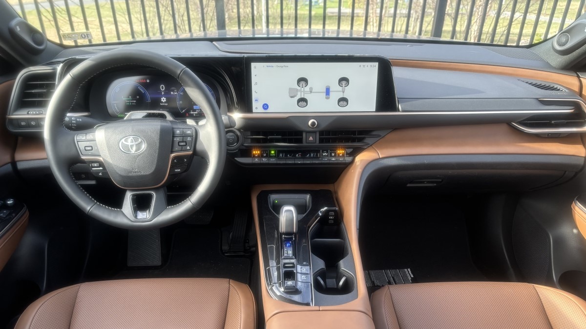 The dashboard of the 2025 Toyota Crown Signia