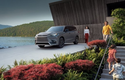 Lexus_TX_Gallery1