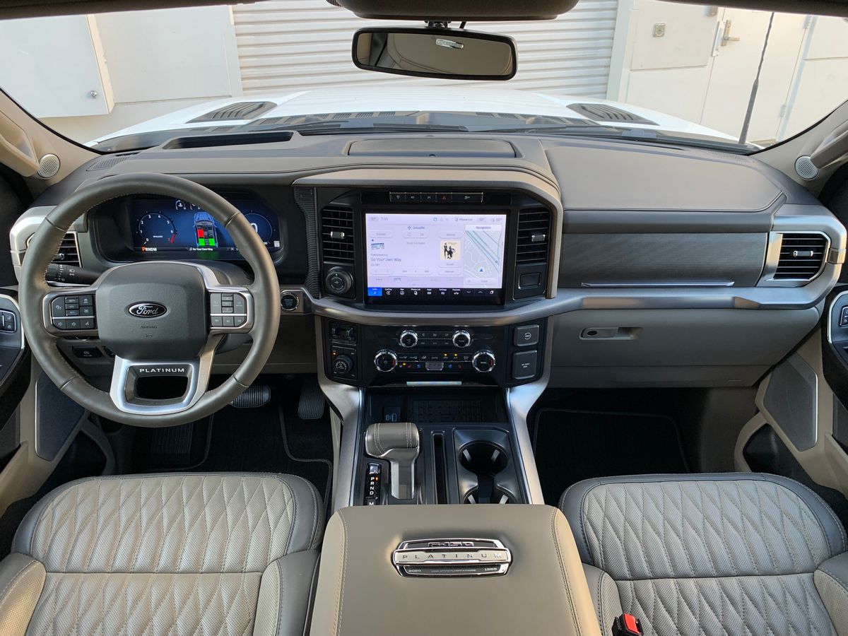 2025-ford-f-150-platinum-front-cabin-4x3