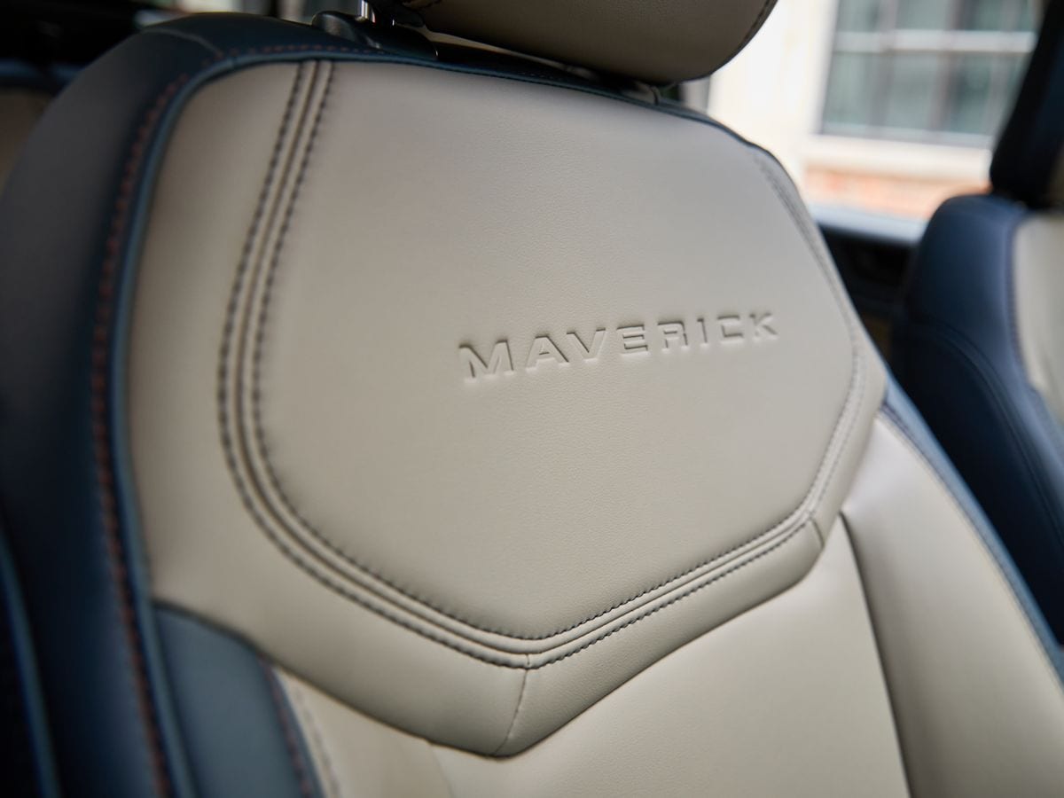 2025-ford-maverick-green-seat-detail-4x3