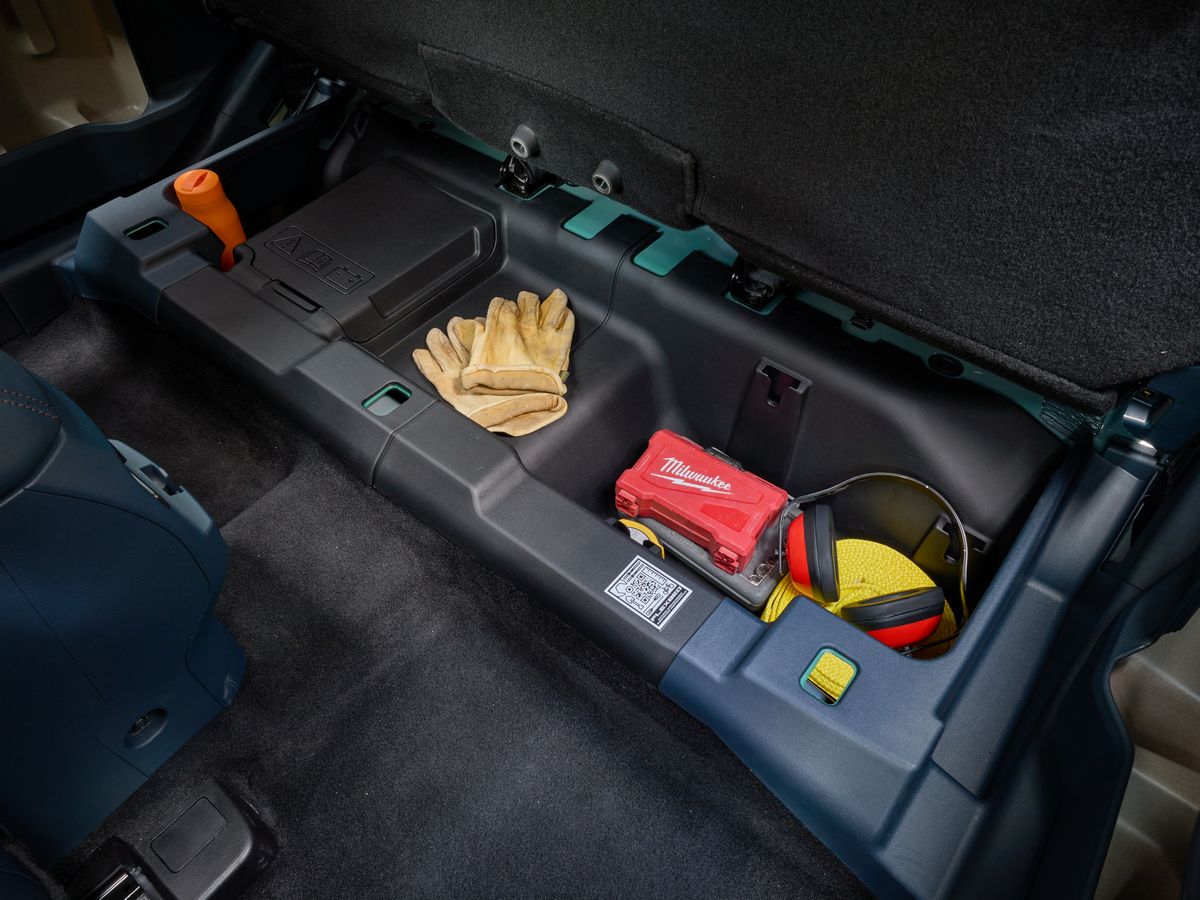2025-ford-maverick-green-under-seat-storage-4x3