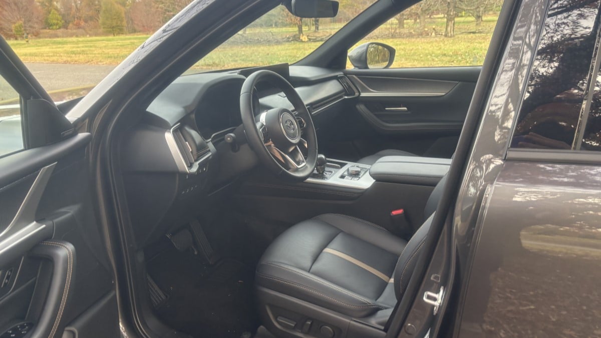 The front seats of the 2025 Mazda CX-90 PHEV