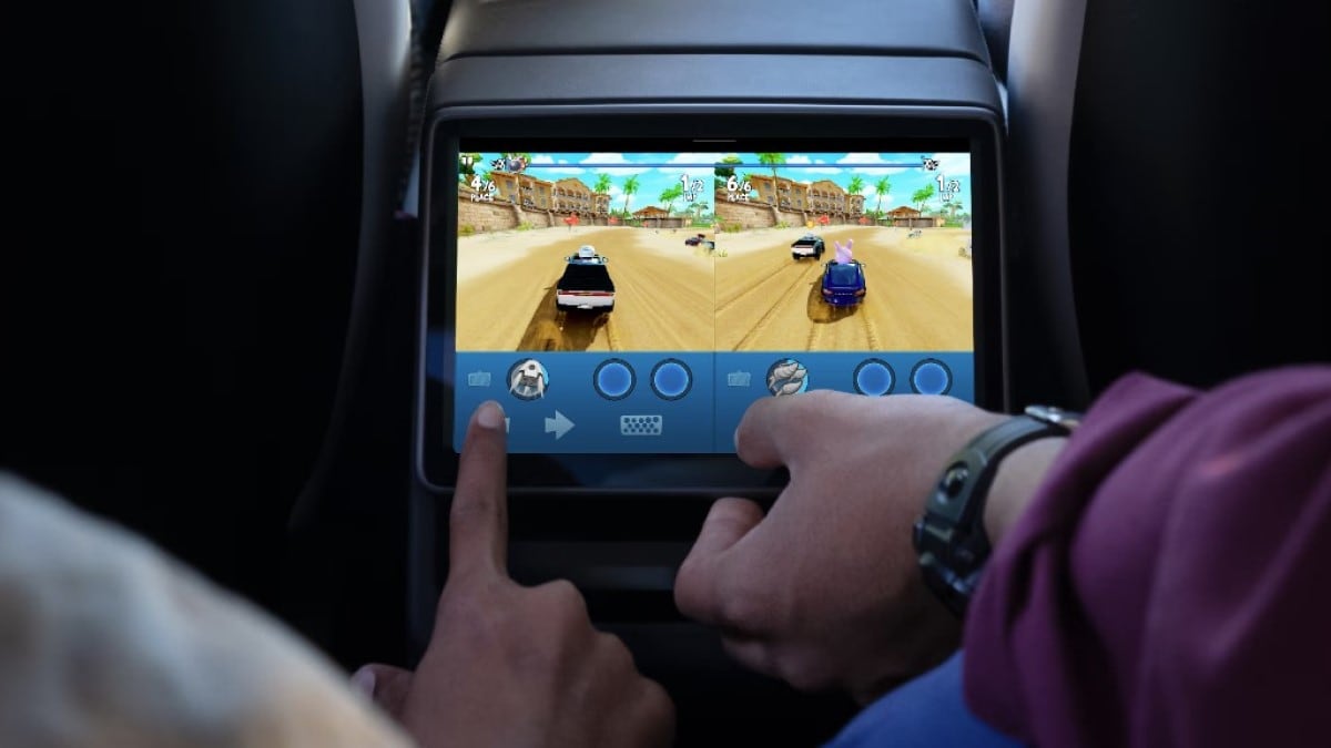 The interior of the updated Tesla Model Y in a screenshot from the company's Chinese sales site