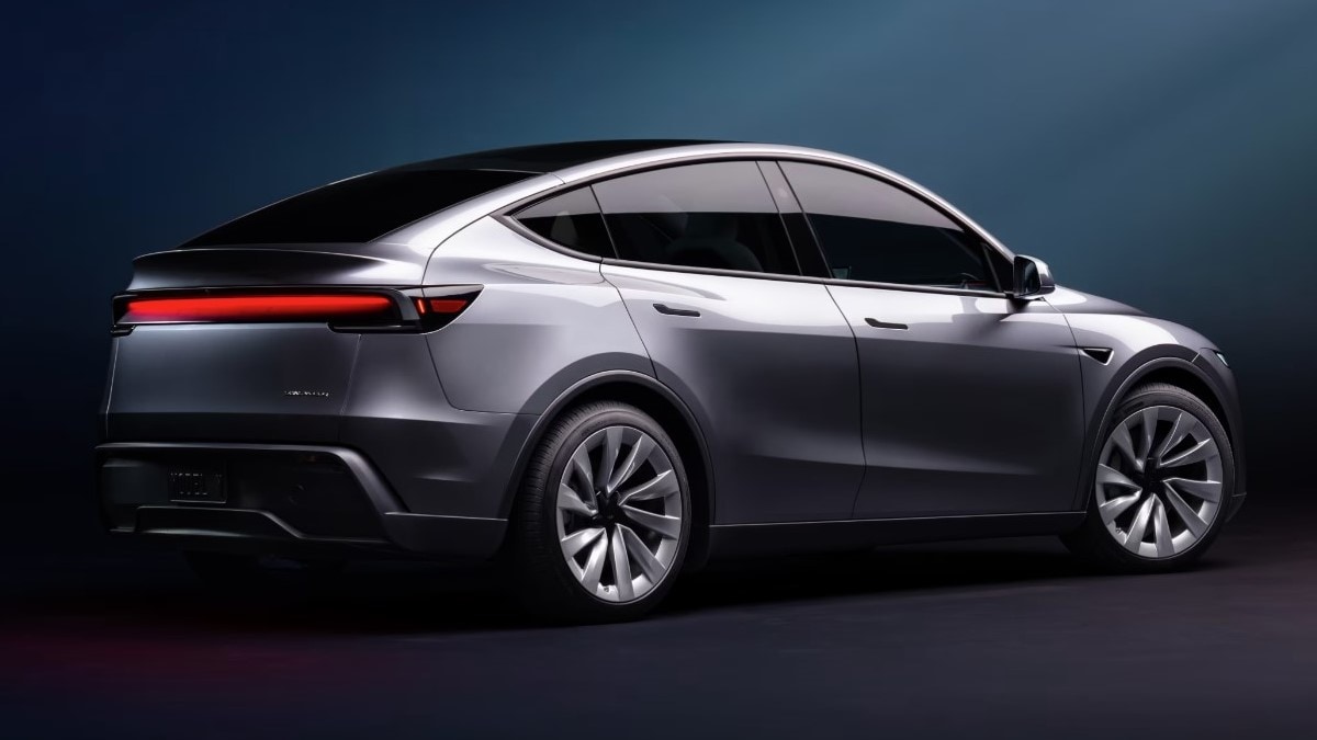A rear angle of the updated Tesla Model Y in a screenshot from the company's Chinese sales site