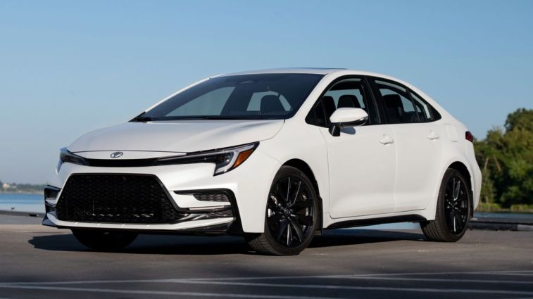 2025 Toyota Corolla XSE in White Chill Pearl