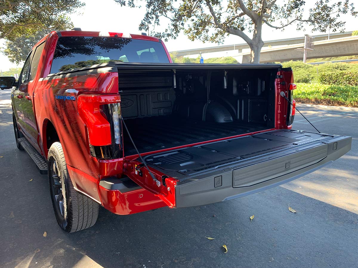 2025 Ford F-150 Lightning