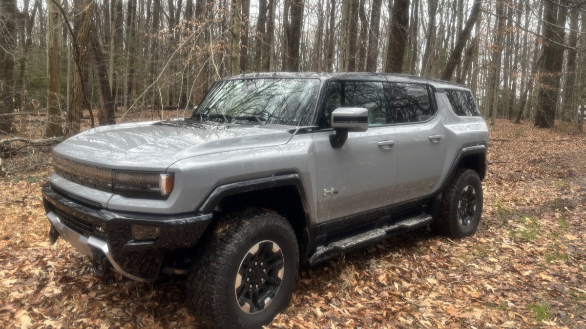 The 2025 GMC Hummer SUV seen from a front quarter angle