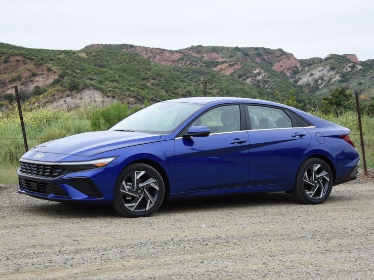 2025 Hyundai Elantra Hybrid