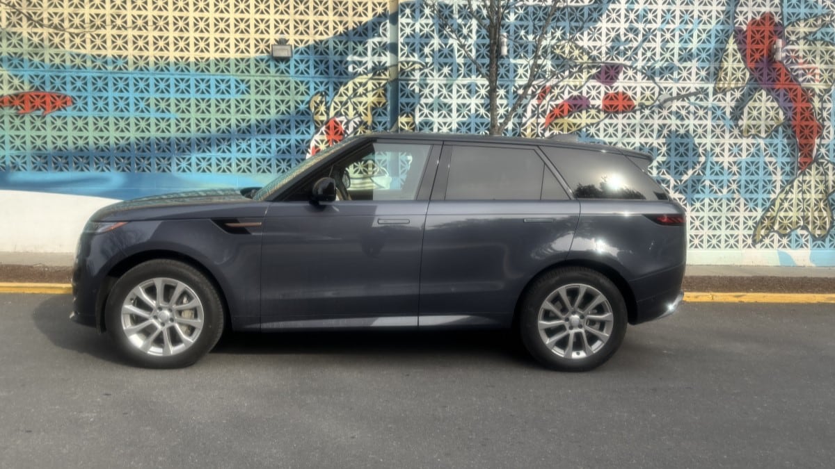 The 2025 Range Rover Sport seen in profile