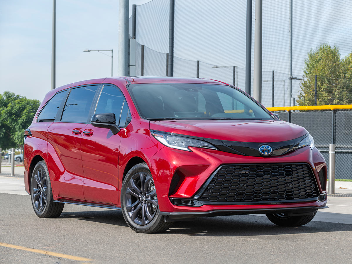 2025 Toyota Sienna 