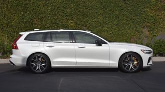 2025 Volvo V60 T8 in Crystal White