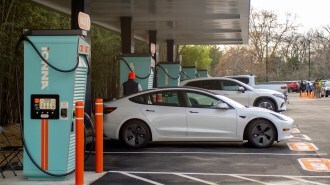 An Iona recharging station serving several EVs