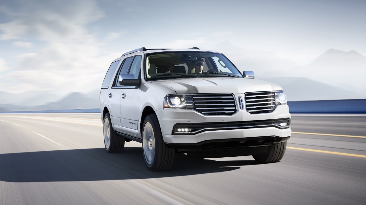 The 2015 Lincoln Navigator seen from a front quarter angle