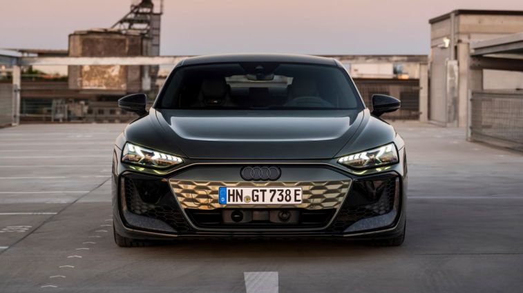 2025 Audi RS e-tron GT Performance