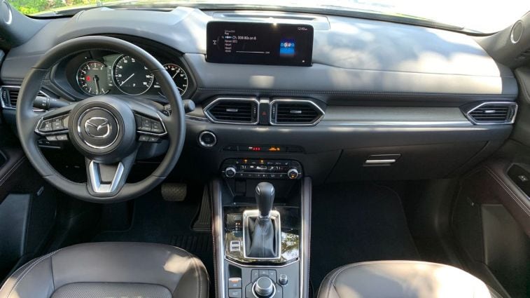 2025 Mazda CX-5 Signature front cabin.