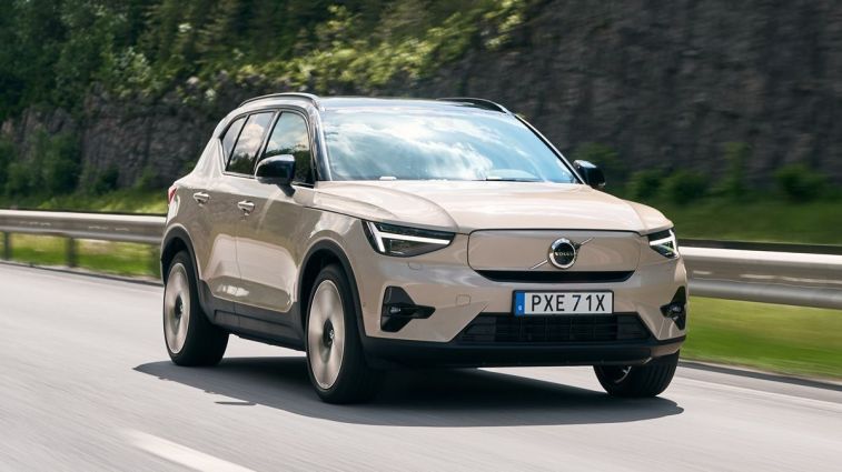 2025 Volvo EX40 Sand Dune Edition