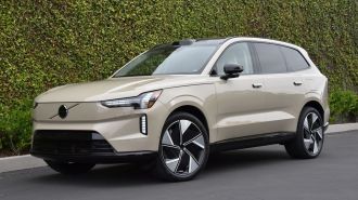 2025 Volvo EX90 in Sand Dune