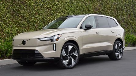 2025 Volvo EX90 in Sand Dune