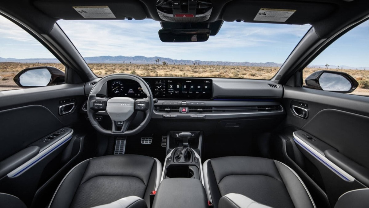 The interior of the 2026 Kia K4 Hatchback