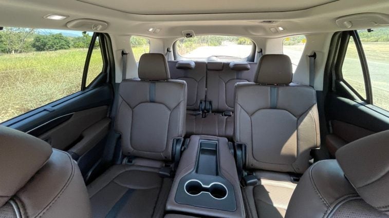 2025 Honda Pilot Elite passenger seating.
