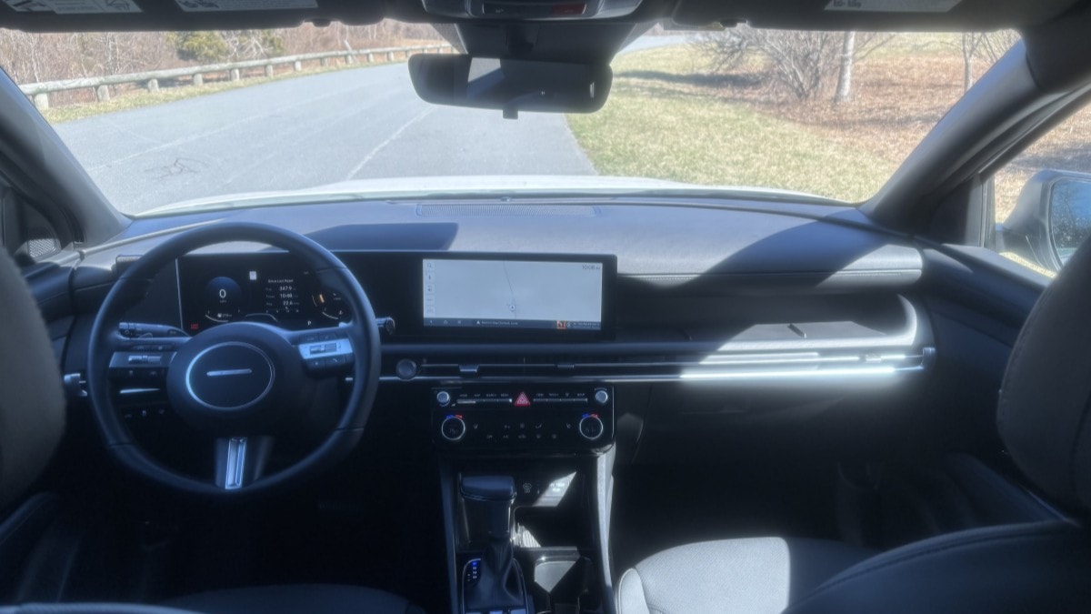 The interior of the 2025 Hyundai Santa Cruz XRT