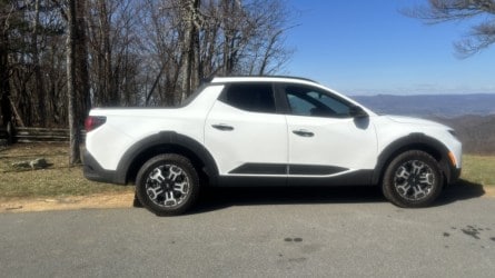 The 2025 Hyundai Santa Cruz XRT seen in profile