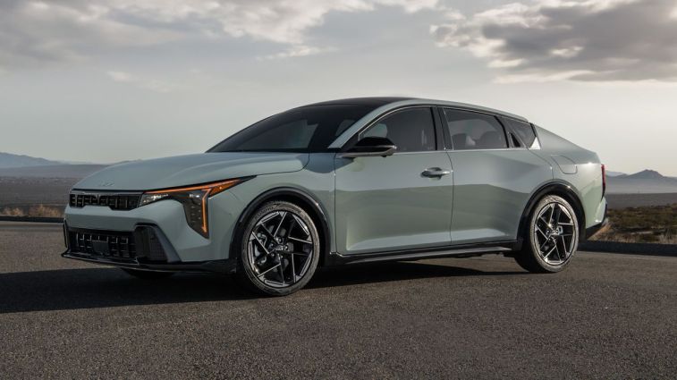 2025 Kia K4