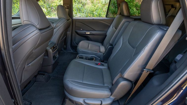 2025 Lexus TX 350 second row seating.