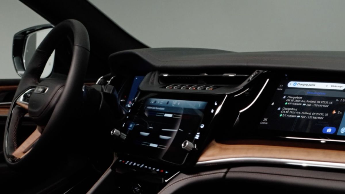 2026 Jeep Grand Cherokee interior tease