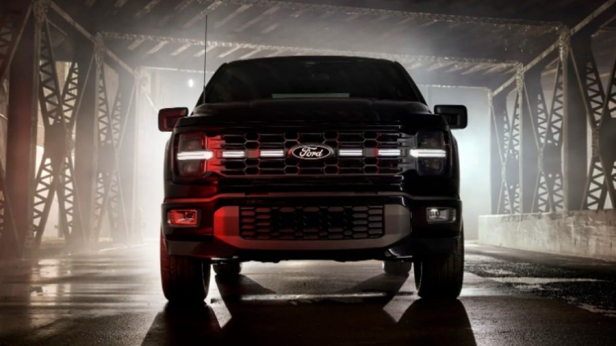 The 2025 Ford F-150 Lobo seen from head on
