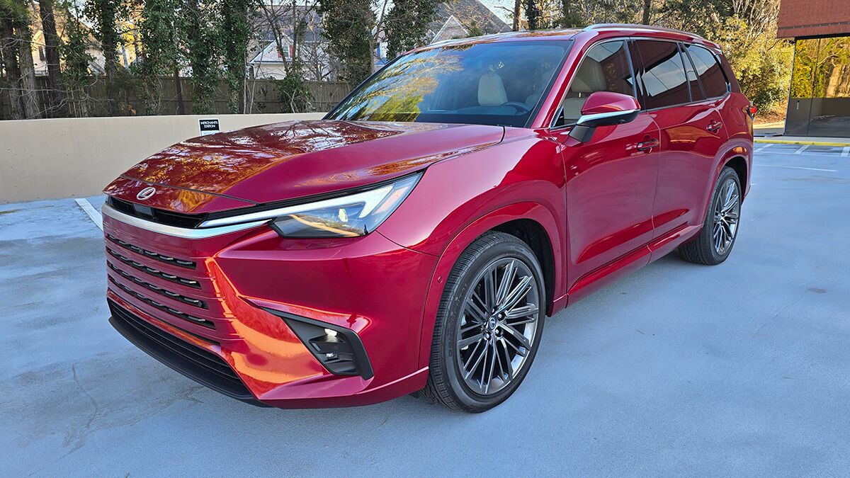 2026-lexus-tx-350-front-left-quarter