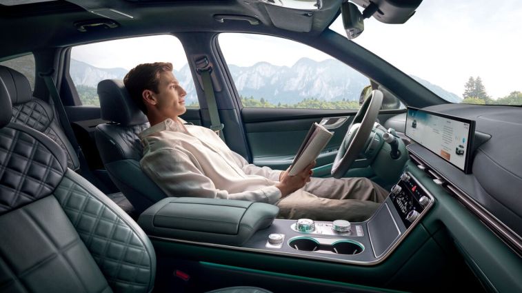 2028-Genesis-GV80-Hybrid-interior