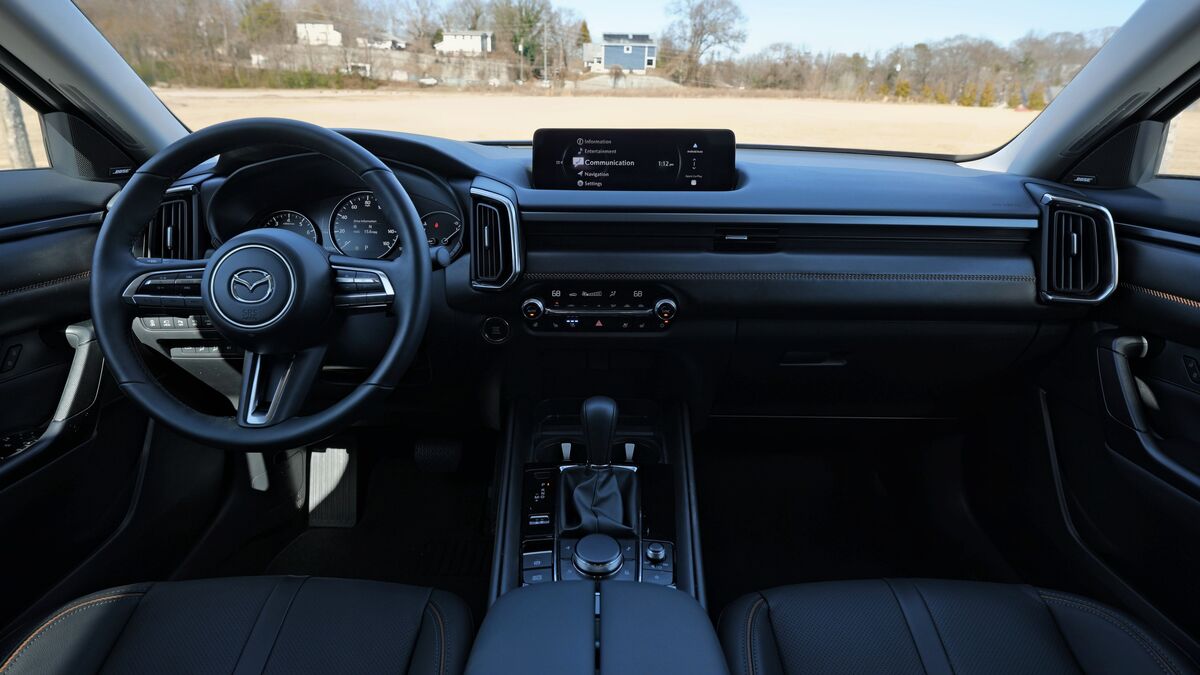 2026-Mazda-CX50-PremiumPlus-dashboard