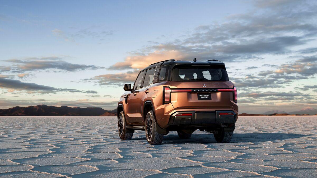 Mitsubishi Taunts the U.S. With a New Pajero SUV