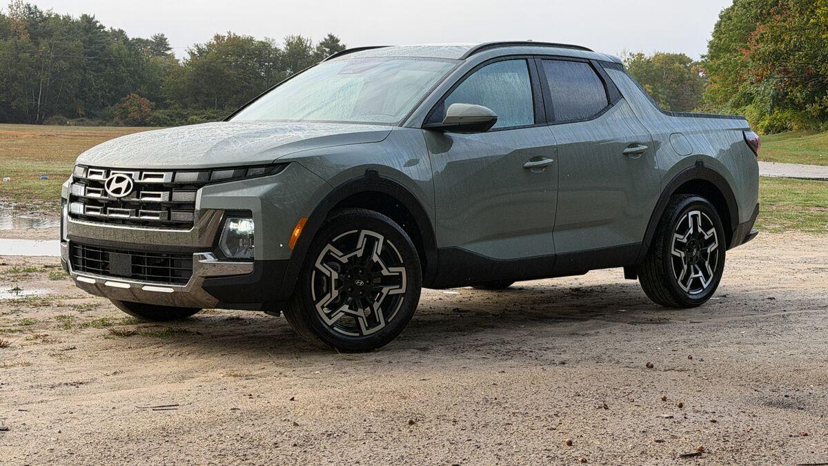 Hyundai Santa Cruz: Small Trucks Can Still Do Big Things – Just Differently
