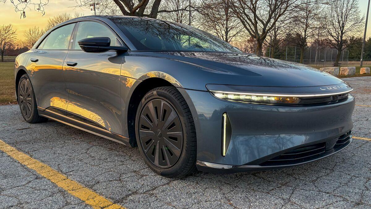 2026-Lucid-Air-Touring-exterior-front-three-quarter-angle-passenger
