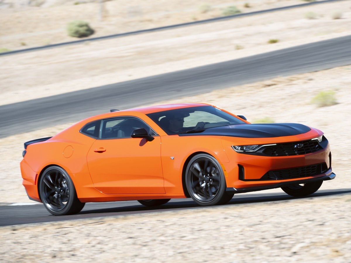 Chevrolet Camaro vs. Dodge Challenger vs. Ford Mustang - Kelley Blue Book