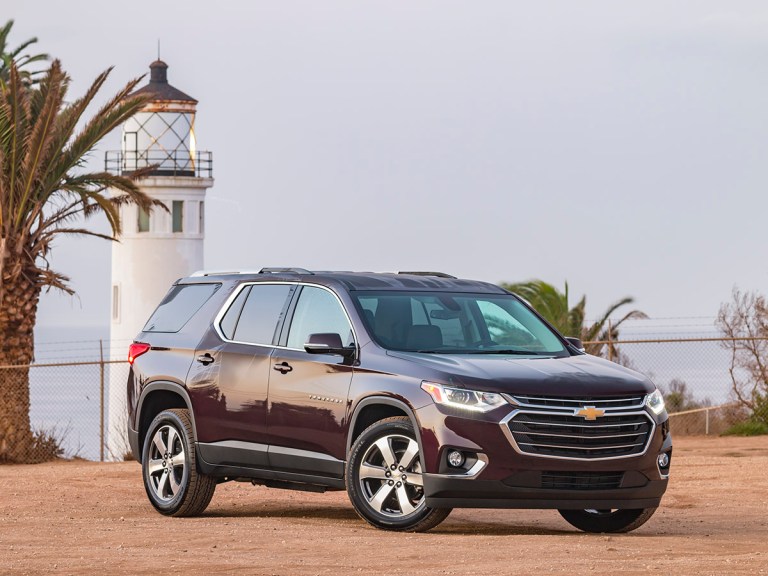 12 Best Family Cars 2018 Chevrolet Traverse Kelley Blue Book Family Cars 2018 Chevrolet Traverse, Cars With 3rd Row Seating 2017