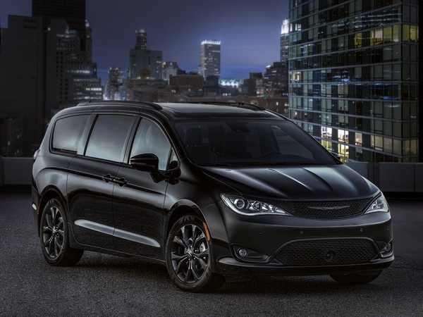 2018 minivans for sale