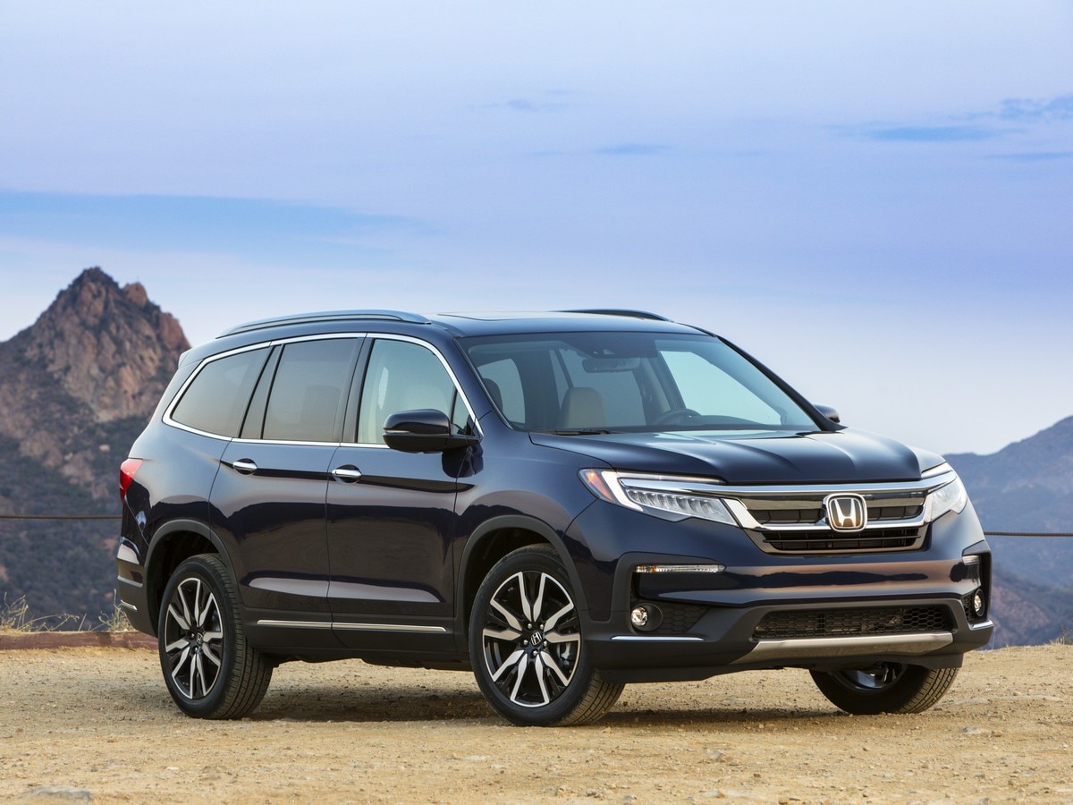 2019 Honda Pilot vs. 2019 Subaru Ascent Comparison Kelley Blue Book