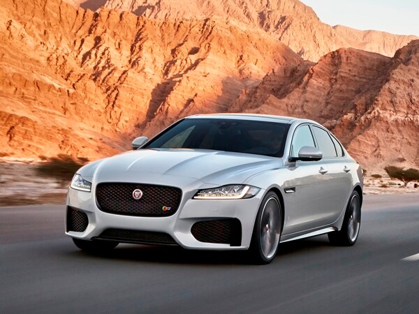 2018 Jaguar Xf Buyer S Guide Kelley Blue Book
