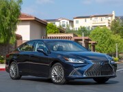 2019 Lexus ES